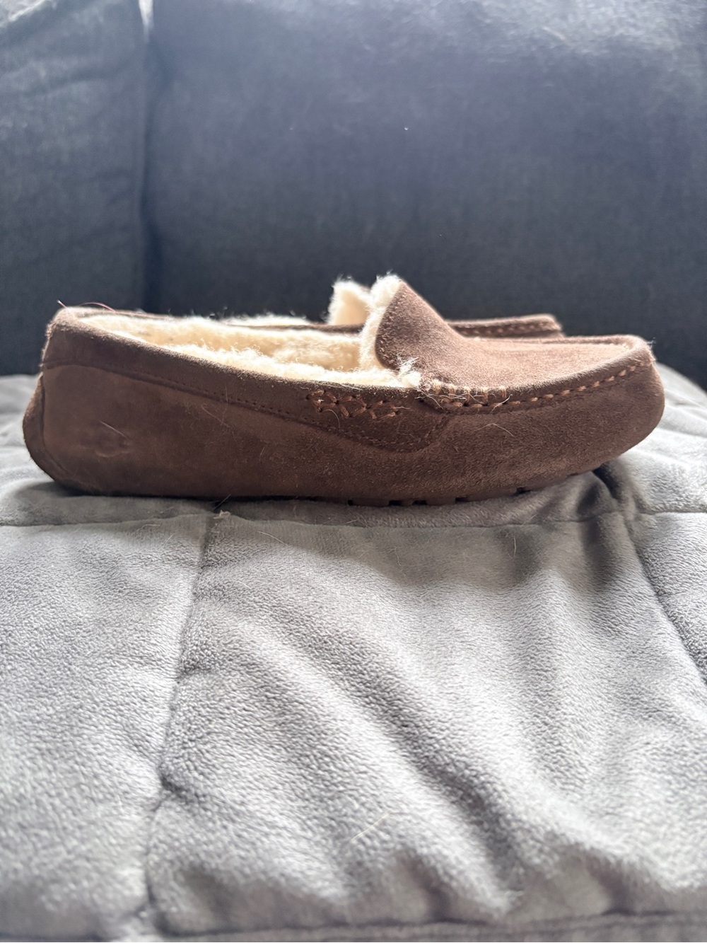 Ugg Ansley slippers